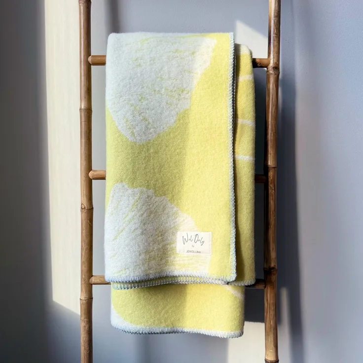 WoolOnly Wendedecke Wolldecke Plaid aus Norwegischer Wolle 130x200 cm (Ginkgo Vintage Lemon)