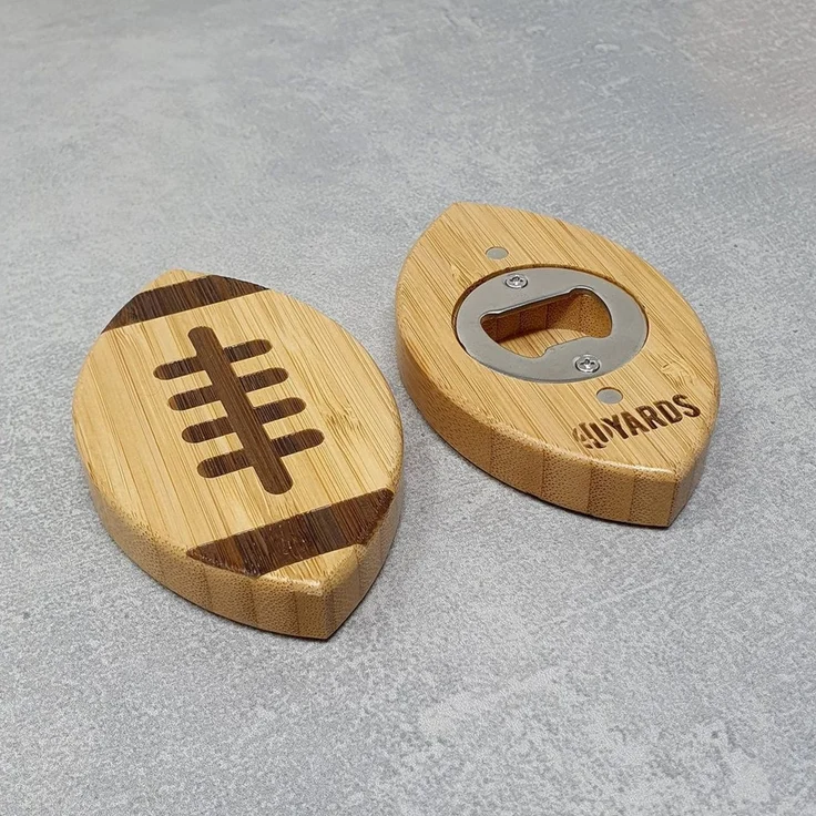40YARDS Flaschenöffner American Football Flaschenöffner aus Bambus & Stahl mit fühlbarer Naht (1-tlg), inkl. 2 Magnete zur Befestigung – Bild 3