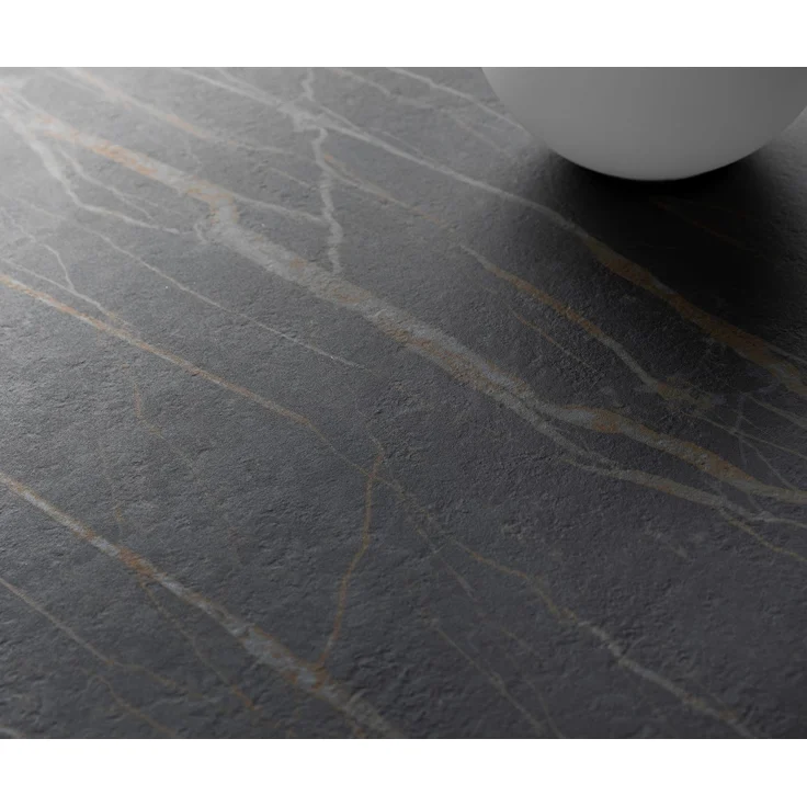 Couchtisch Edge Boot 90x90 cm Keramik Laminam® Noir Desir Braun Conis Edelstahl gebürstet – Bild 5