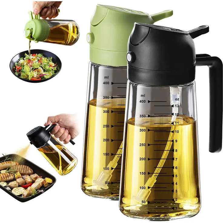TrendPlain - 470ml Öl Sprühflasche - 2 in 1 Ölspender und Ölsprüher - Ölspray mit Etiketten - Küchen Gadgets für Kochen, Salat und Grill - mit lichtschützendem Design - Schwarz & Himmelblau