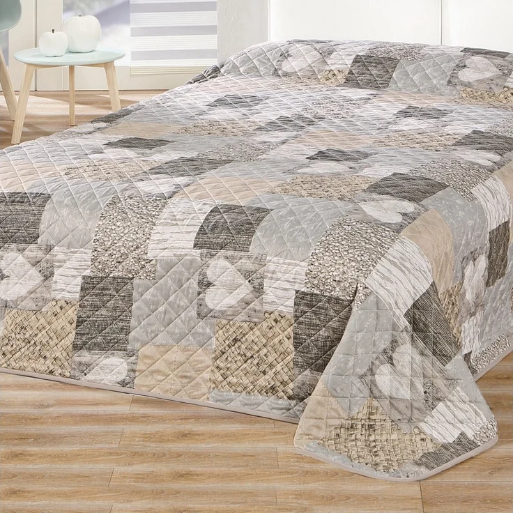 Delindo Lifestyle Tagesdecke Herzen, Patchwork Bettüberwurf, weich wattiert und aufwändig gesteppt – Bild 3