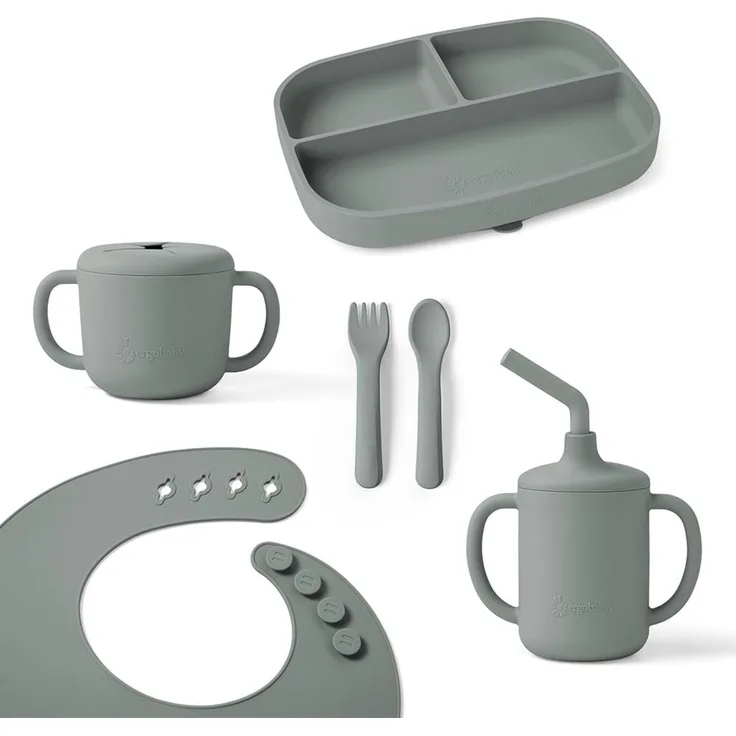 Ergobaby Kindergeschirr-Set Deluxe für Babys und Kleinkinder ab 6 Monaten, Baby Geschirrset mit 2 Bechern, Tablett, Lätzchen und Besteck, ohne BPA, PVC und Phthalaten, Sage Green