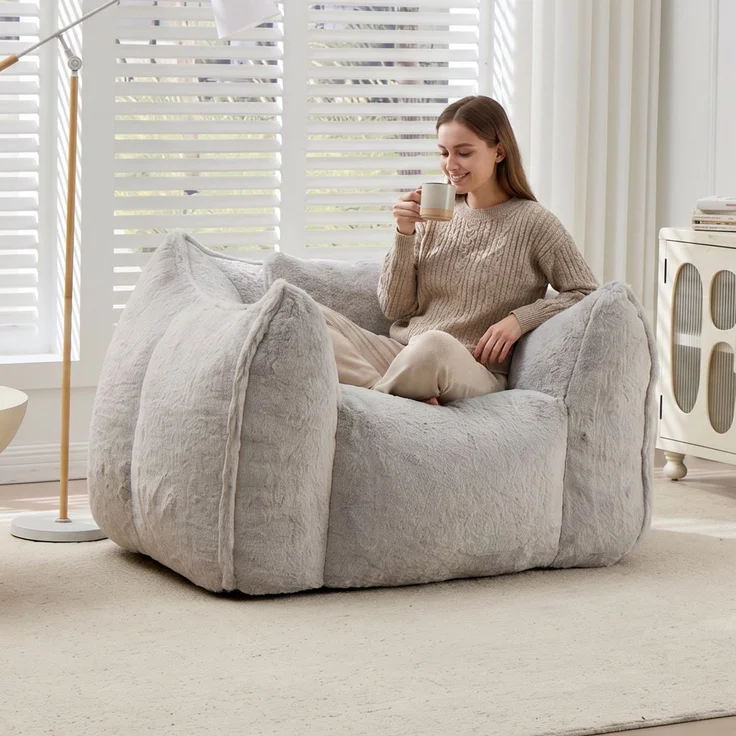 Großer Sitzsack-Sessel mit Kunstfellbezug und Kissen, weicher Loungesitz mit Schaumstoffflocken ohne Montage für Wohnzimmer, Grau – Bild 8