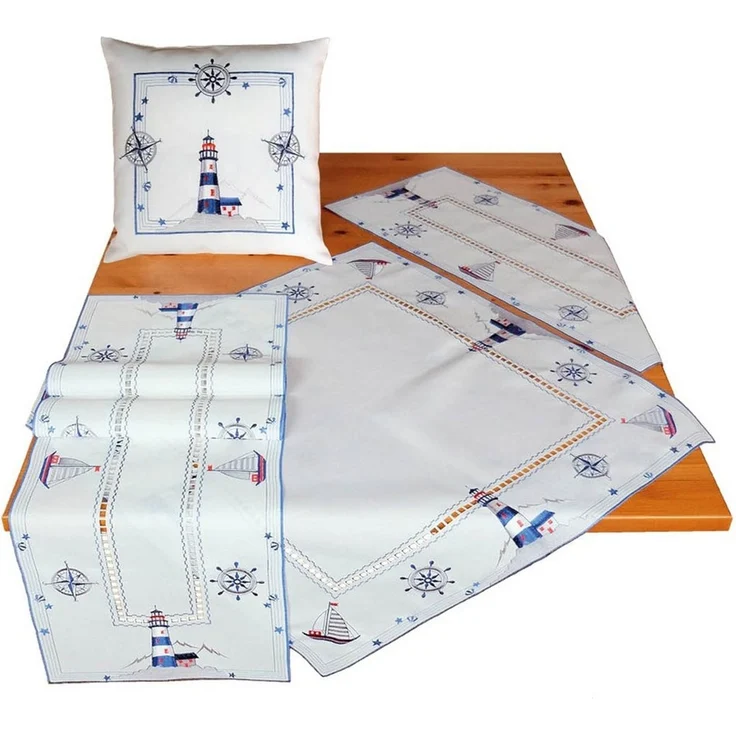 matches21 HOME & HOBBY Tischdecke Tischdecke VALERIE Leuchtturm & Kompass Stick Polyester weiß 85x85 cm (1-tlg), Pflegeleicht & waschbar bei 30 °C – Bild 2