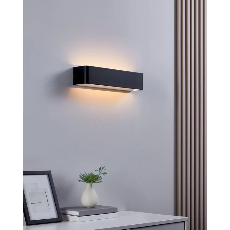 EGLO LED Wandleuchte Sania 4 - Modernes Up & Down Licht für Flur und Wohnzimmer, Aluminium Schwarz-Weiß, Warmweiß, 12W, 1400 Lumen, 36,5 x 8 cm, indirekte Beleuchtung – Bild 3