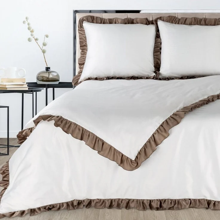 Eurofirany Bettwäsche LAURA ELIZA, 55 % Baumwolle, 45 % Polyester, 3 teilig, mit dekorative Kante oder Rüsche, atmungsaktiv