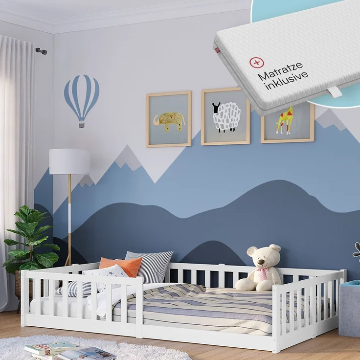 Bellabino 'Vere' Bodenbett 120x200 cm mit Matratze, weiß, Massivholz Kiefer, Montessori Kinderbett mit Rausfallschutz und Lattenrost – Bild 1