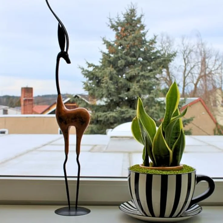 Dekohelden24 Blumentopf, Pflanztasse, Pflanzkübel, Pflanzgefäß, Blumenkübel, Pflanztopf. Übertopf als Tasse mit Griff aus Keramik, Motiv: Schwarz-Weiß-Gestreift, L/B/H 25 x 23 x 14 cm. – Bild 3