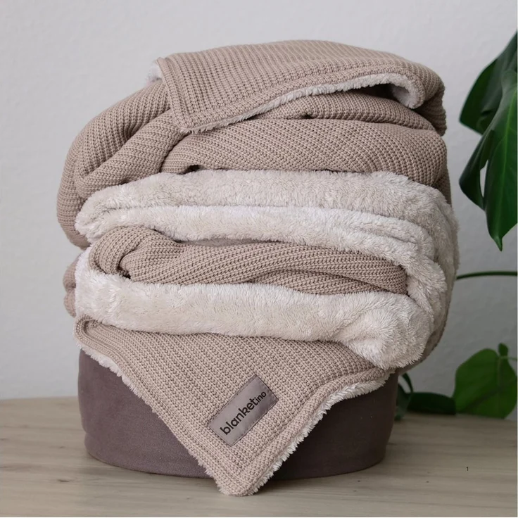 Wohndecke Premium Kuscheldecke mit Baumwollstrick, blanketino, extra voluminös – Bild 1