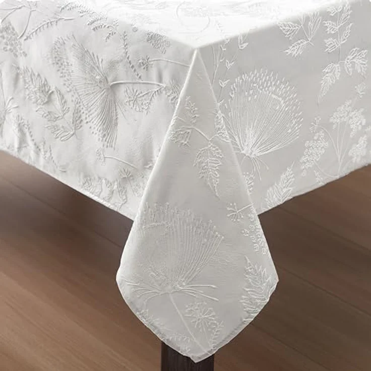 Laura Ashley Tischdecke, Bestickt, Jacquard-Stoff, knitterfrei, für Esszimmer, Urlaub, Party, Hochzeit oder Bankett, 152,4 x 213,4 cm, Cynthia Beige – Bild 4