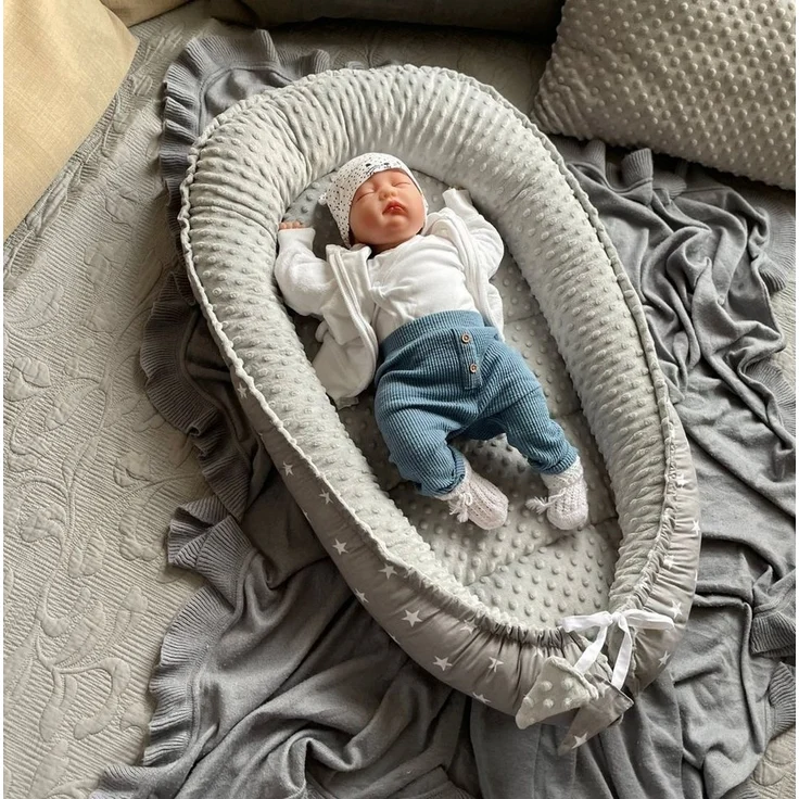 Loolay Bettnestchen MINKY/ Baumwolle BABYNEST Babykokon Geschenk Babyausstattung SETS, (MUSTER: Sterne GRAU/ MINKY Grau, SOLO oder im SETS, 1-tlg, PREMIUM BABYGESCHENK Neugeborene Nestchen, Babynestchen, Reisebett), LOOLAY® - 100% Europäische Stoffe un... – Bild 3
