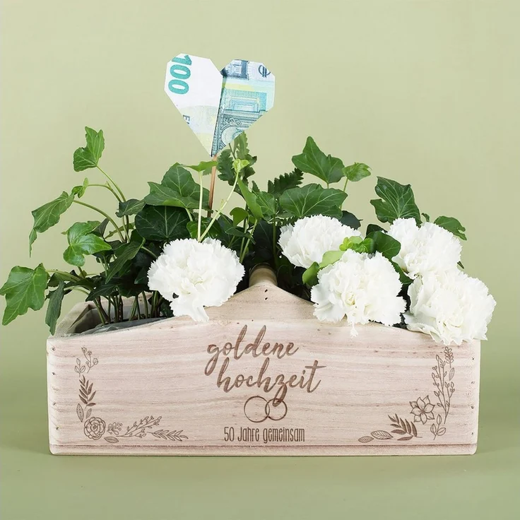 Herz & Heim Geschenkbox Pflanzkorb aus Holz mit Motiv zum Hochzeitsjubiläum, mit Holzgriff – Bild 4