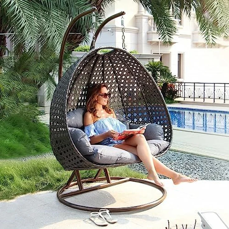 PureHaven Hängesessel für 2 Personen 145 x 120 x 202 cm Rattan-Kunststoffgeflecht mit Kissen wasserfest strapazierfähig gefederte Aufhängung braun/kupfer – Bild 3