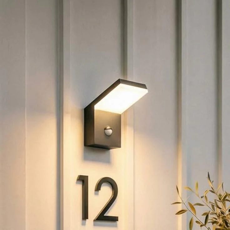 Arcchio LED Wandlampe Außen, Bewegungsmelder, spritzwassergeschützt IP54, 1x 16W warmweiß (3.000K), dunkelgrau – Bild 2