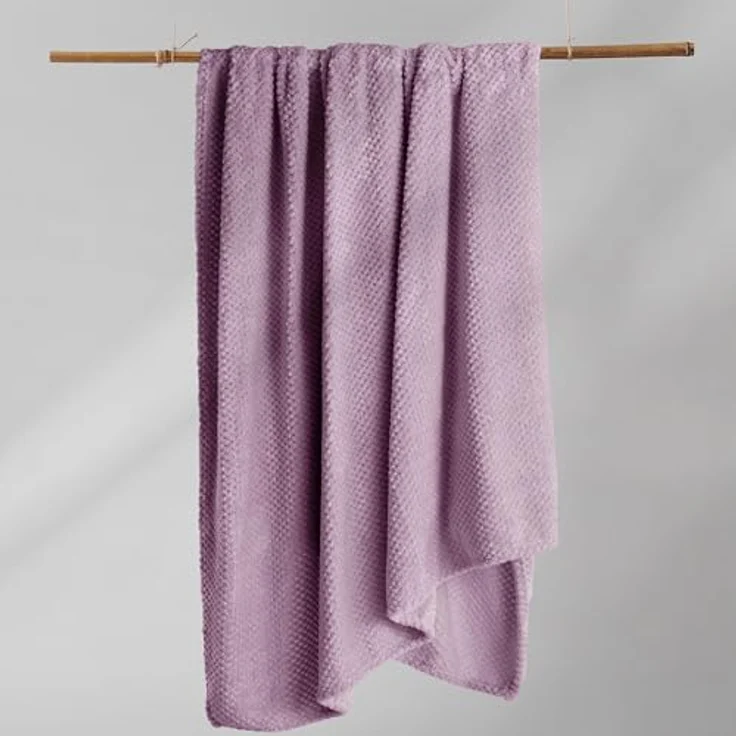 DecoKing Kuscheldecke 150x200 cm lila Decke Microfaser Wohndecke Tagesdecke Fleece weich sanft kuschelig skandinavischer Stil Henry – Bild 6