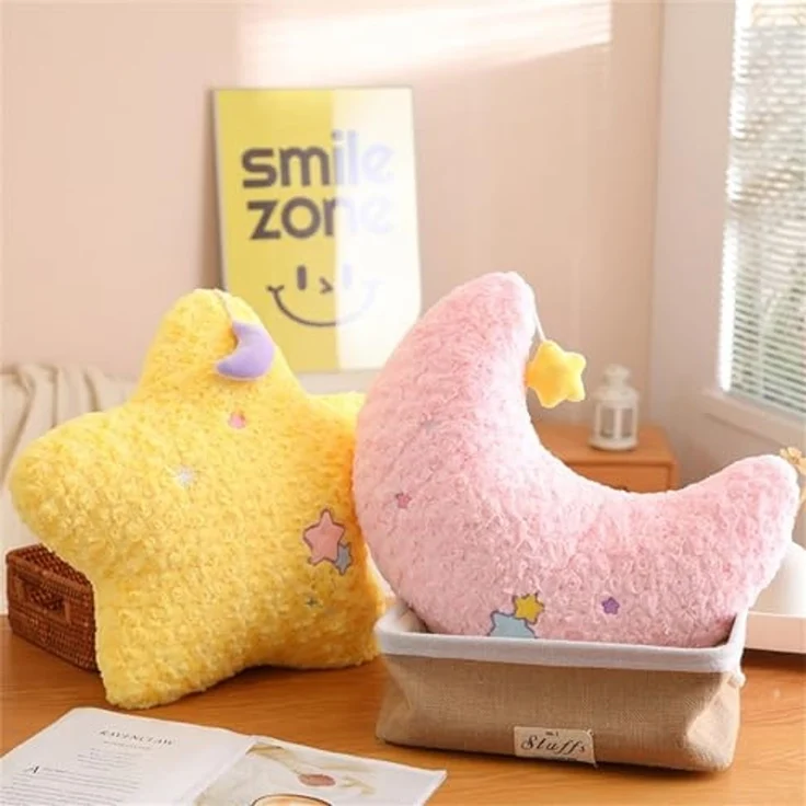 Kuschelkissen Kinder Niedlich Stern Mond Plüsch Kissen Dekokissen Weiche Flauschige Zierkissen Sofakissen für kuschelecke Kinderzimmer Schlafzimmer Deko, 50CM (Lila,Stern) – Bild 6