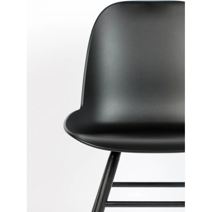 Zuiver Esszimmerstuhl Albert Kuip All Black im 2er-Set mit schwarzer Polypropylen-Sitzschale und Aluminiumgestell – Bild 6