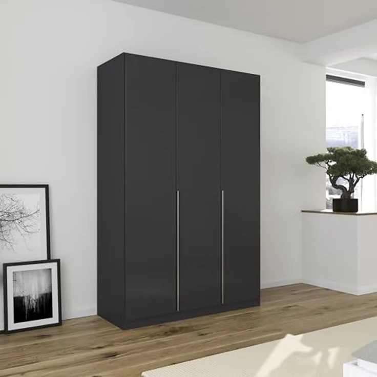 Rauch Möbel Alabama, Kleiderschrank für Schlafzimmer, Kinderzimmer, Wohnzimmer, Garderobe, Flur, 3-türig, mit Zubehör Basic, Farbe Grau metallic, Schwarz, Breite 136 cm – Bild 2