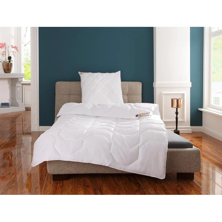 OTTO home Microfaserbettdecke Rike, Bettdecke 135x200 cm, 155x220 cm, Füllung: Polyester, Bezug: Polyester, Bettdecken, Sommer, Winter, 4 Jahreszeiten, Decke kochfest bis 95°C – Bild 1