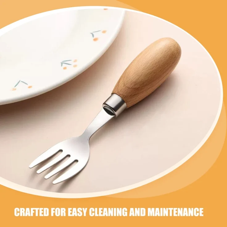 ABC Babygeschirrset, bestehend aus einer Gabel mit Holzgriff und einem gebogenen Löffel – Bild 5
