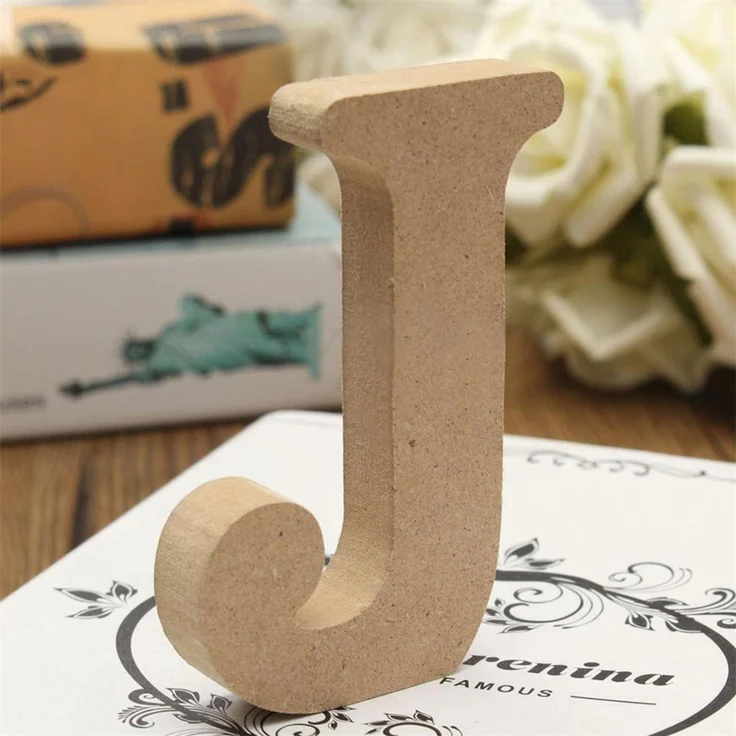 Freeas Naturholzfarben Holzbuchstaben 8 cm für Wanddeko & Basteln (J) | Buchstaben Holz zum Selberbemalen für DIY-Bastelprojekte, Kinderzimmer, Geburtstage, Hochzeitsfeiern und Namensschild-Deko