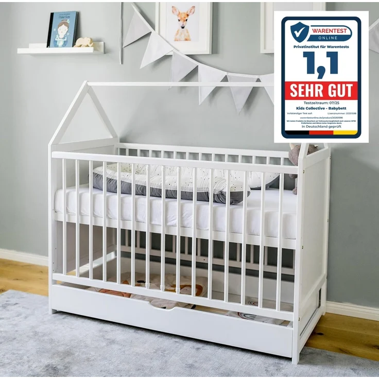Kids Collective Babybett mit Matratze und Schublade Gitterbett Kinderbett Hausbett 60x120 cm weiß höhenverstellbar und umbaubar Beistellbett 60x120 – Bild 5