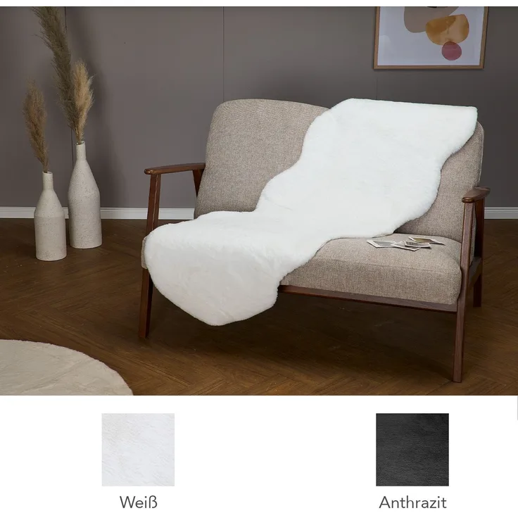 HOMESTORY Doppeltierfellform aus Kunstfell, 55x160 cm in weiß, flauschig, super-Soft und vegan, weiche Stuhlauflage für Wohnzimmer, Schlafzimmer und Kinderzimmer, Kleiner Teppich