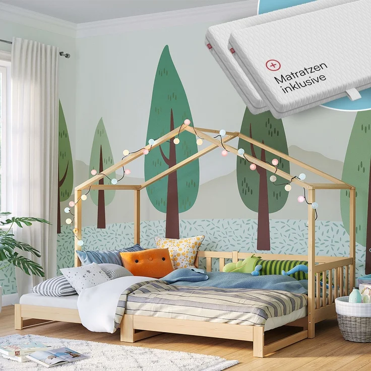 Bellabino 'Bia' Hausbett 90x200 cm/180x200 cm mit 2x 90x200 cm Matratze, natur, Kiefer Massivholz, Bodenbett in Hausoptik, ausziehbares Kinderbett mit Lattenrost – Bild 1
