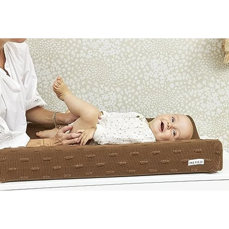 MEYCO Baby Knots Wickelauflagenbezug (weich und hautfreundlich, aus 100% Baumwolle, waschbar, einfache Pflege, trocknergeeignet, Größe: 50x70 cm), Schokolade – Bild 6