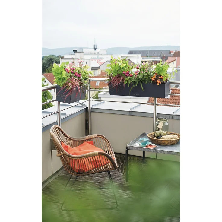 LECHUZA-Pflanzgefäß BALCONERA Color 80 Schiefergrau | Balkonkasten mit Bewässerungssystem, Wasserstandsanzeiger und 2 Pflanzeinsätzen | matte Oberfläche | 79 x 19 x 19 cm | 15683 – Bild 4