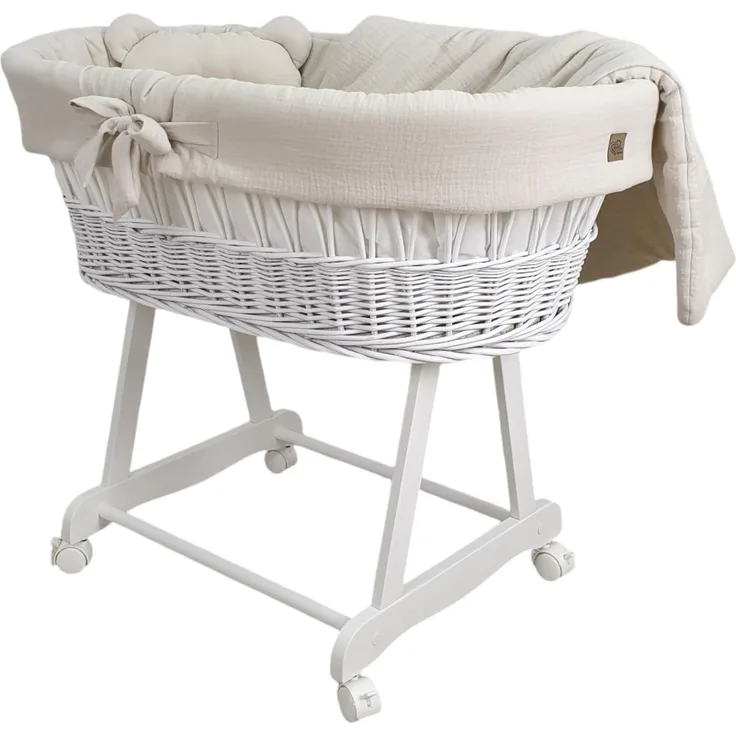 Wiklinopol Stubenwagen aus Weide mit Gestell & Matratze Amelia – Moseskorb in Weiß – Set Musselin-Bettwäsche in Beige – Weidenkorb, Tragbar, Ideal für Neugeborene