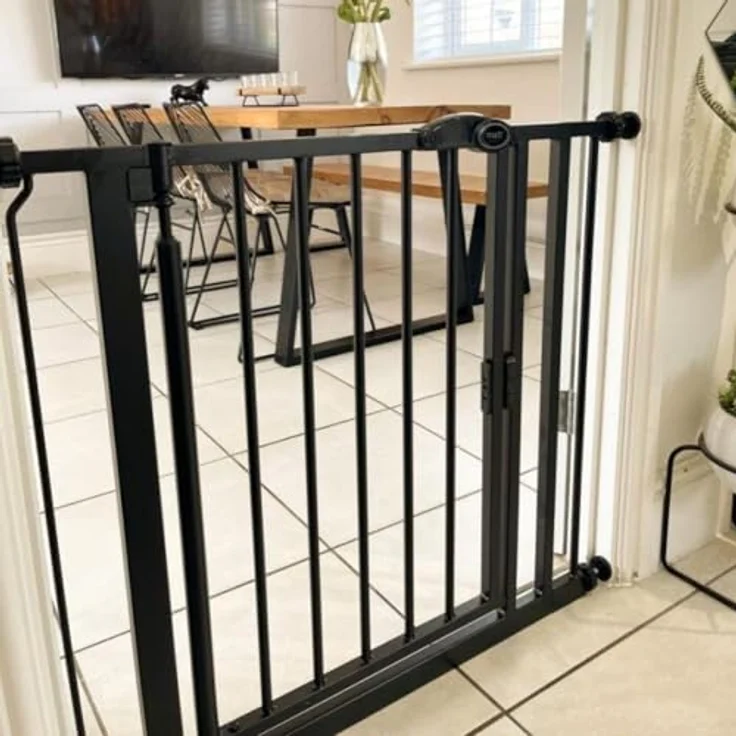Bettacare Automatisch Schließendes Treppengitter, 75cm - 82cm, Mattschwarz, Druckmontage-Sicherheitsgitter, Babygitter, Sicherheitsschranke für Türen, Flure und Räume – Bild 7