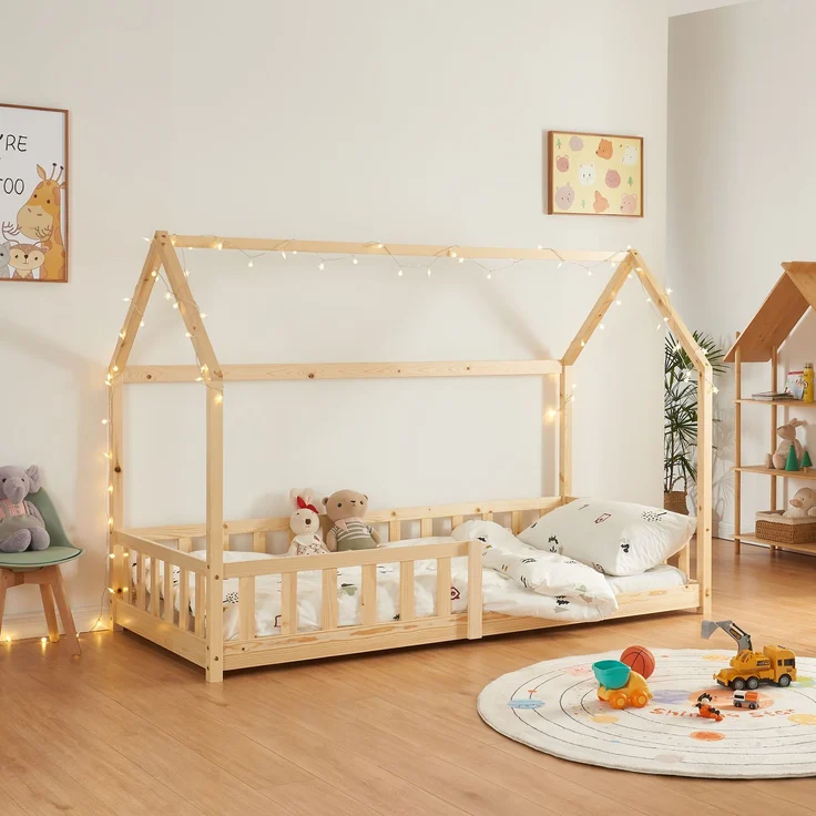 Hausbett Hesel, Kinderbett und Lattenrost, Holzoptik, 90x200 cm – Bild 1