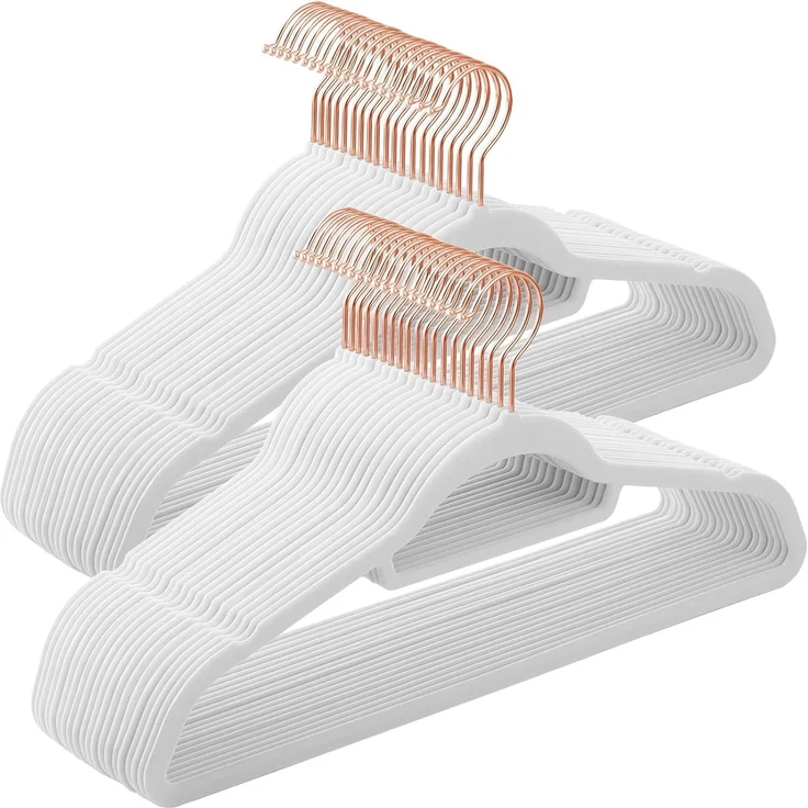 SONGMICS Kleiderbügel Samt, 50er Set, Bügel, rutschfest, kleine Stange für Krawatten, 360° drehbarer Haken, 0,6 cm dick, platzsparend, 43,5 cm lang, für Mäntel, Hosen, Roségold-Weiß CRF021W02 – Bild 1