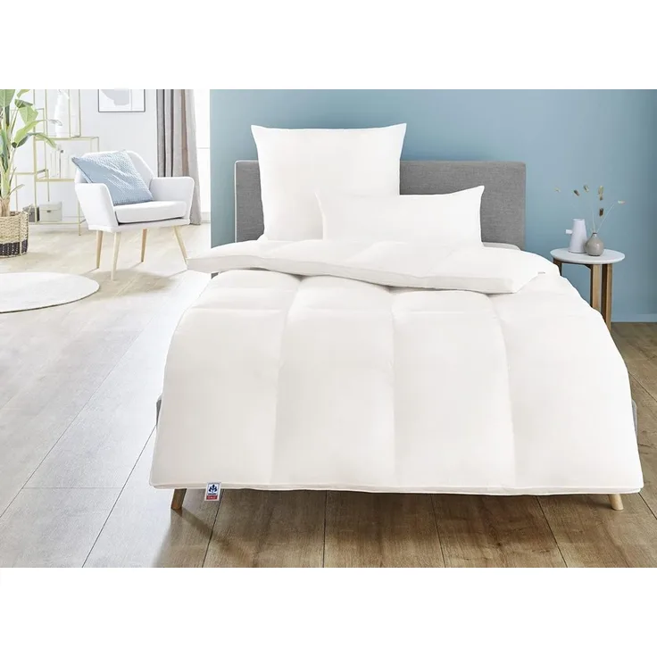 Irisette Daunendecke Nora warme Winterdecke, aus 100% Baumwolle 100% Daune mit Aufbewahrungstasche, 155x220 cm, weiß