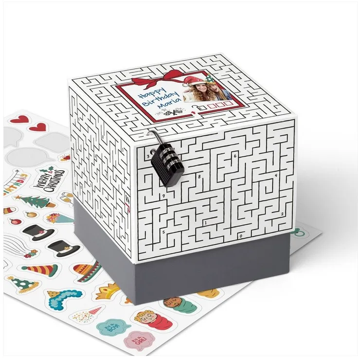 SURPRISA Geschenkbox Rätzel Geschenkbox, Geldgeschenk Verpackung & Gutschein Geschenk Box (inkl. 3-stelligem Zahlenschloss), Geschenkkarton Labyrinthrätsel, 16,5 x 16,5 x 16,5 cm, weiß