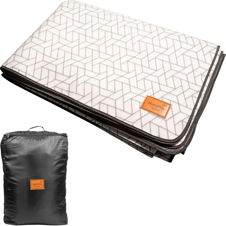 Skandika Zeltteppiche 310 × 450 cm, Outdoor Teppich mit Softtouch-Fleece, Campingteppich, Zeltunterlage, wetterfest, wasserdicht, Aufbewahrungstasche, Decke