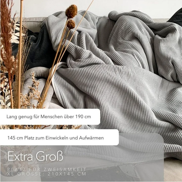 Wohndecke flauschige Kuscheldecke, wärmende Couchdecke im Strick Design, blanketino, Stilvolle Sofadecke, Überdecke in Seidengrau – Bild 4
