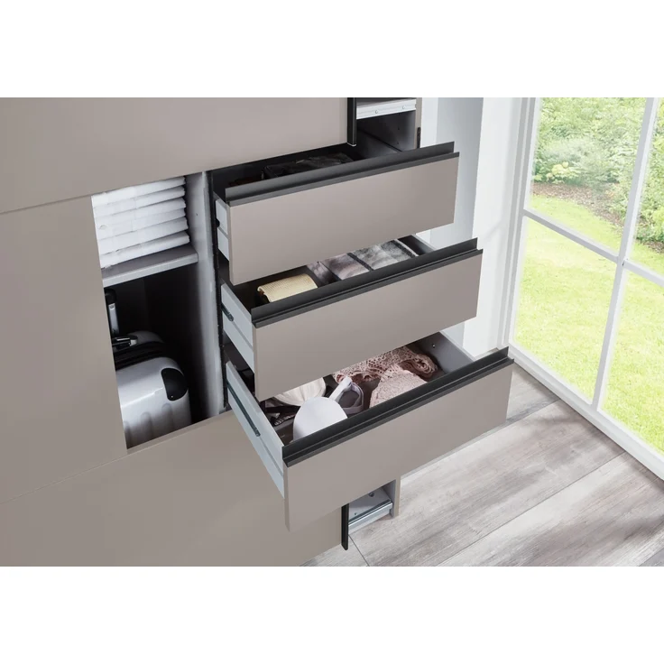 Schlafzimmer-Set >Tilburg< (5tlg.) Bett 168x92x210cm, Schrank, Kommoden, Saharagrau / Grafit – Bild 8