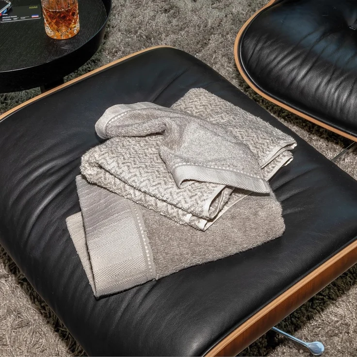Möve Handtuch Brooklyn Uni, Walkfrottier (1-St), mit Fischgratbordüre, Made in Germany – Bild 5
