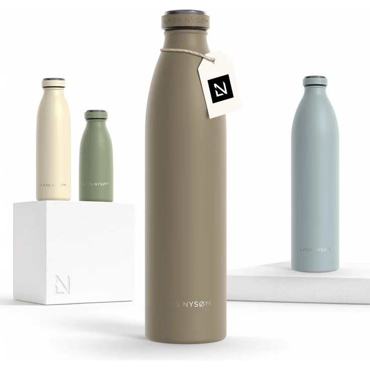 LARS NYSØM Edelstahl Trinkflasche 350ml, 500ml, 750ml, 1L, 1 5 liter | Thermosflasche Kohlensäure geeignet | Auslaufsichere Wasserflasche für Sport, Outdoor, Schule (Taupe Brown, 1000ml)