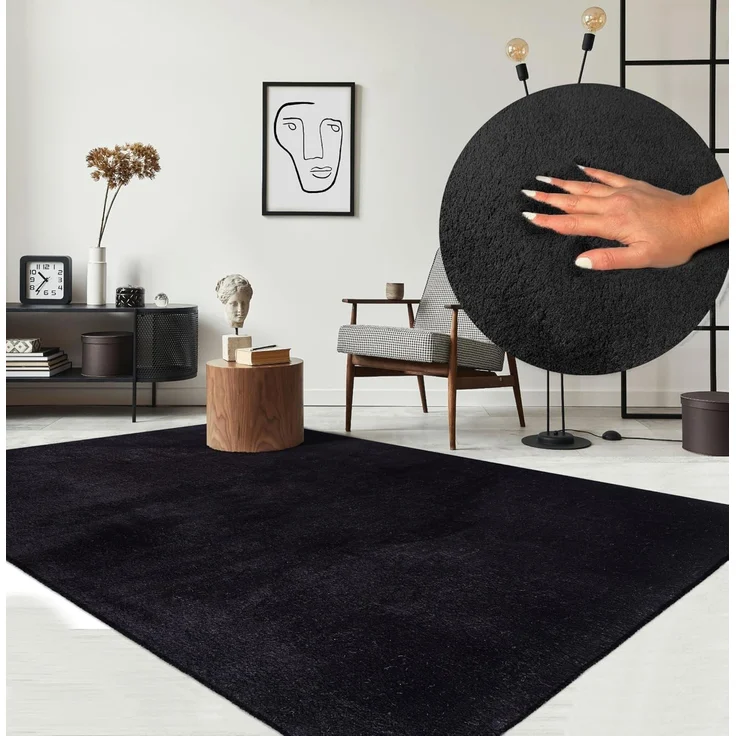 the carpet Relax kuscheliger Kurzflor Teppich, Anti-Rutsch Unterseite, Waschbar bis 30 Grad, Super Soft, Felloptik, Schwarz, 160x220 cm – Bild 1