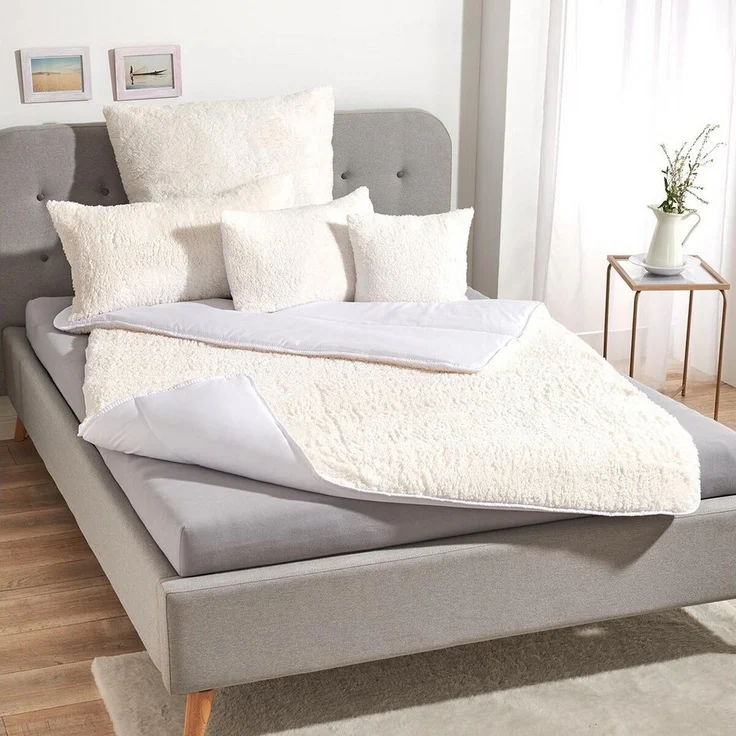 TRAUMSCHLAF Kunstfaserbettdecke Teddy Flausch, Füllung: 100% Polyester, Bezug: 100% Polyester, angenehm kuschelig – Bild 4