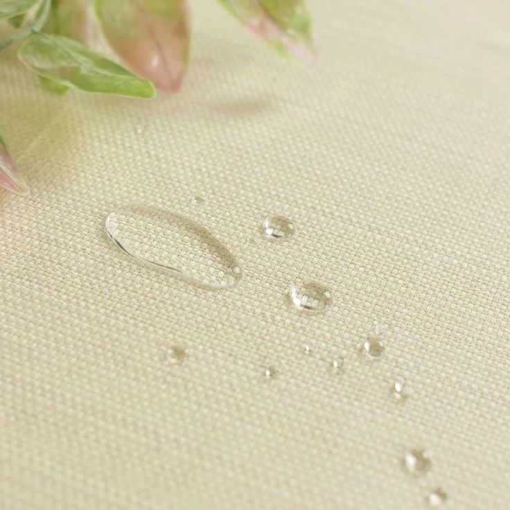 Benson Mills Robuste, transparente Kunststoff-Tischdeckenschutz, 100% wasserdichte Tischdecke, ölauslaufsicher, Tischabdeckung für Esstische, extra breit, rechteckig – Bild 2