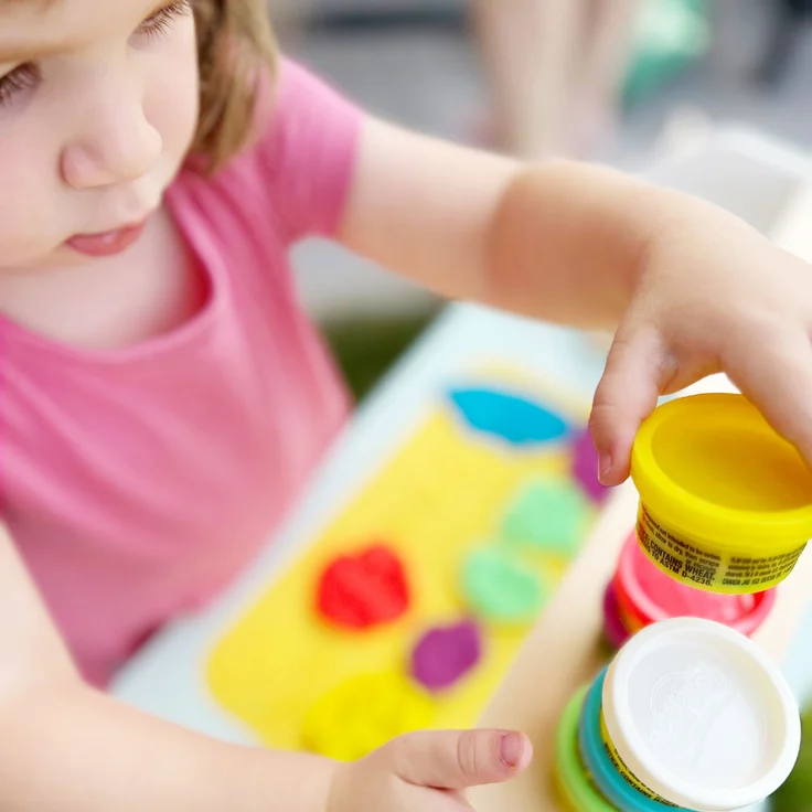 roba Spielset 'roba x Play-Doh' - Spiel- & Bastelmatte - 12x Play-Doh Knete – Bild 10