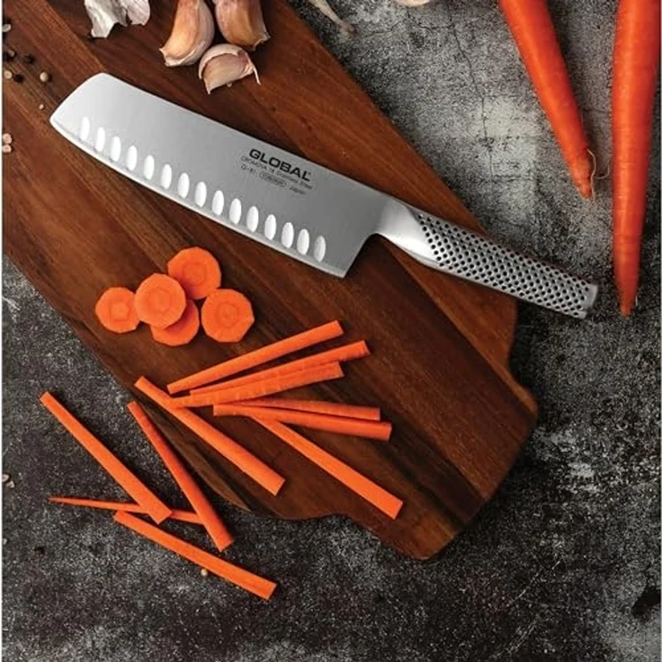 Global Gemüsemesser mit Kullen 18 cm G-81 – Bild 6