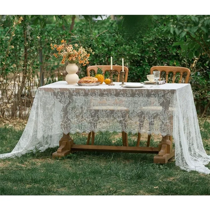 Diwzbyn Tischläufer Tischdecke Spitze,Weiße Spitze Tischdecke in Spitzenauflage Vintage, 150x300CM,Hochzeits-Tischdecke, für Esszimmer, Küche und Party