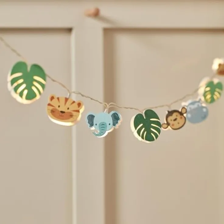 Lights4fun LED-Lichterkette 12er Safari Lichterkette Kinderzimmer aus Holz