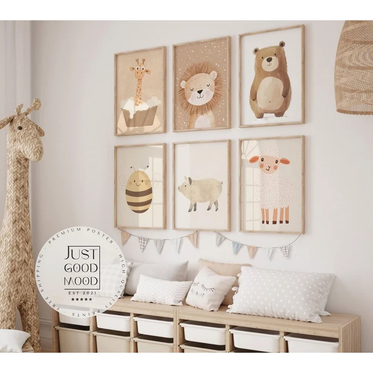 Boho Babyzimmer Poster · Giraffe, Löwe, Bär, Biene, Schwein, Schaf · Niedliche Tier Wandkunst · Skandi Stil ·Pastell· Deko Print ohne Rahmen - 10 x 15 cm / B Löwe, 10 x 15 cm – Bild 3