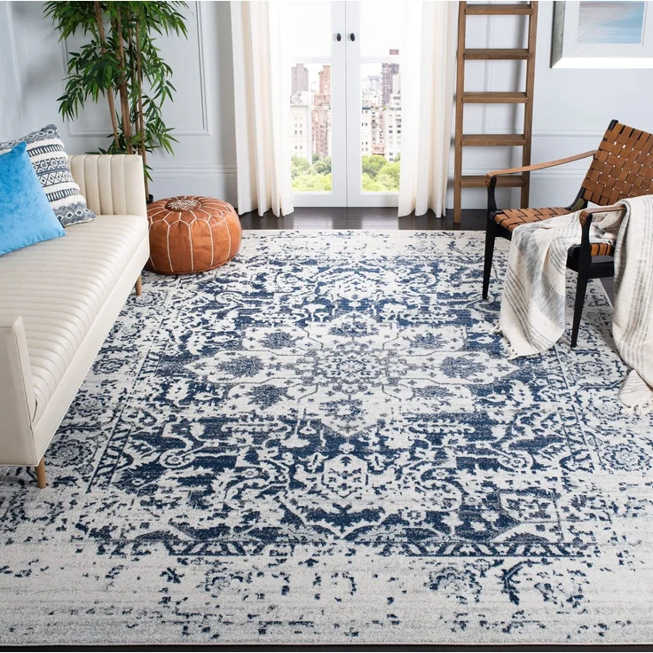 SAFAVIEH Distressed Teppich für Wohnzimmer, Esszimmer, Schlafzimmer - Madison Collection, Kurzer Flor, Creme und Marineblau, 200 x 200 cm